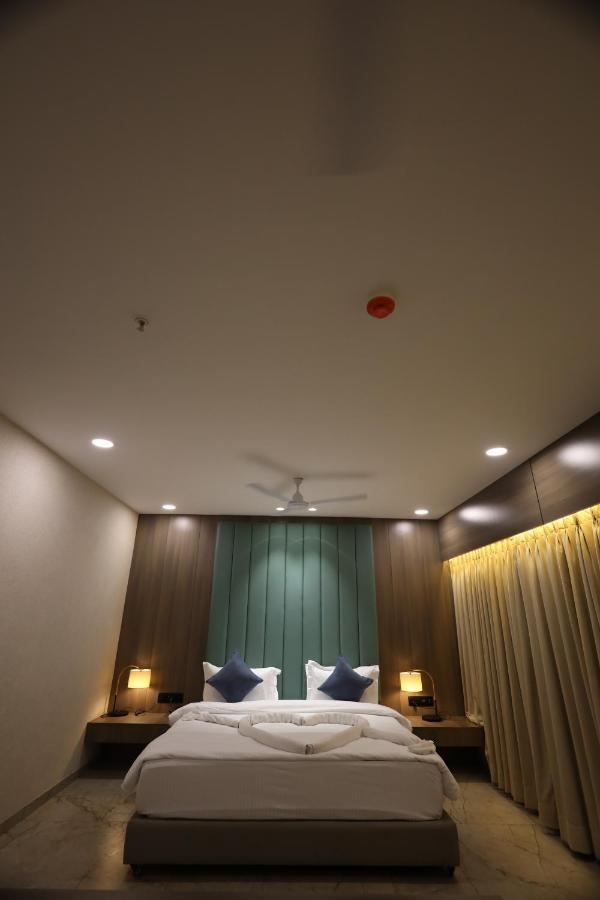 Lords Eco Inn Navsari 외부 사진